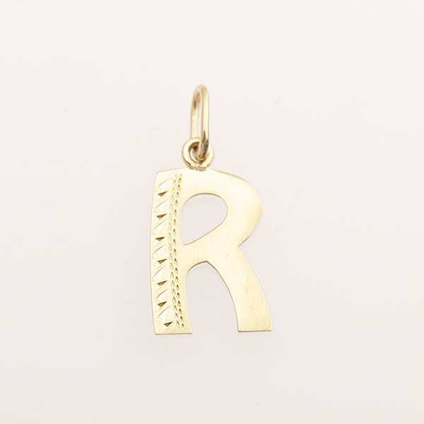 Zlatý přívěs písmeno R